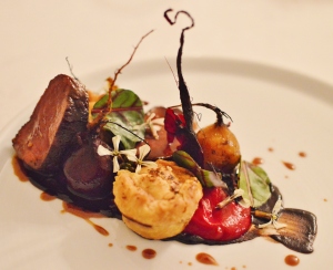Seared venison loin w vension pie, beetroot & chocolate